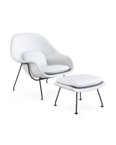 Poltrona Womb Chair com Puff Base Preta Sintético Branco
